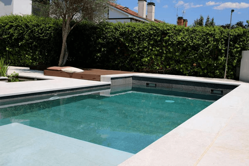 diseña una piscina