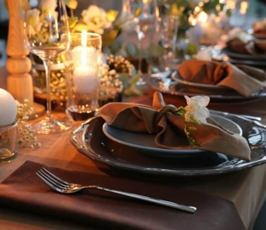 Cómo lograr una decoración navideña estilo otoñal en tu mesa Como lograr una decoracion navideñar estilo otoñal en tu mesa